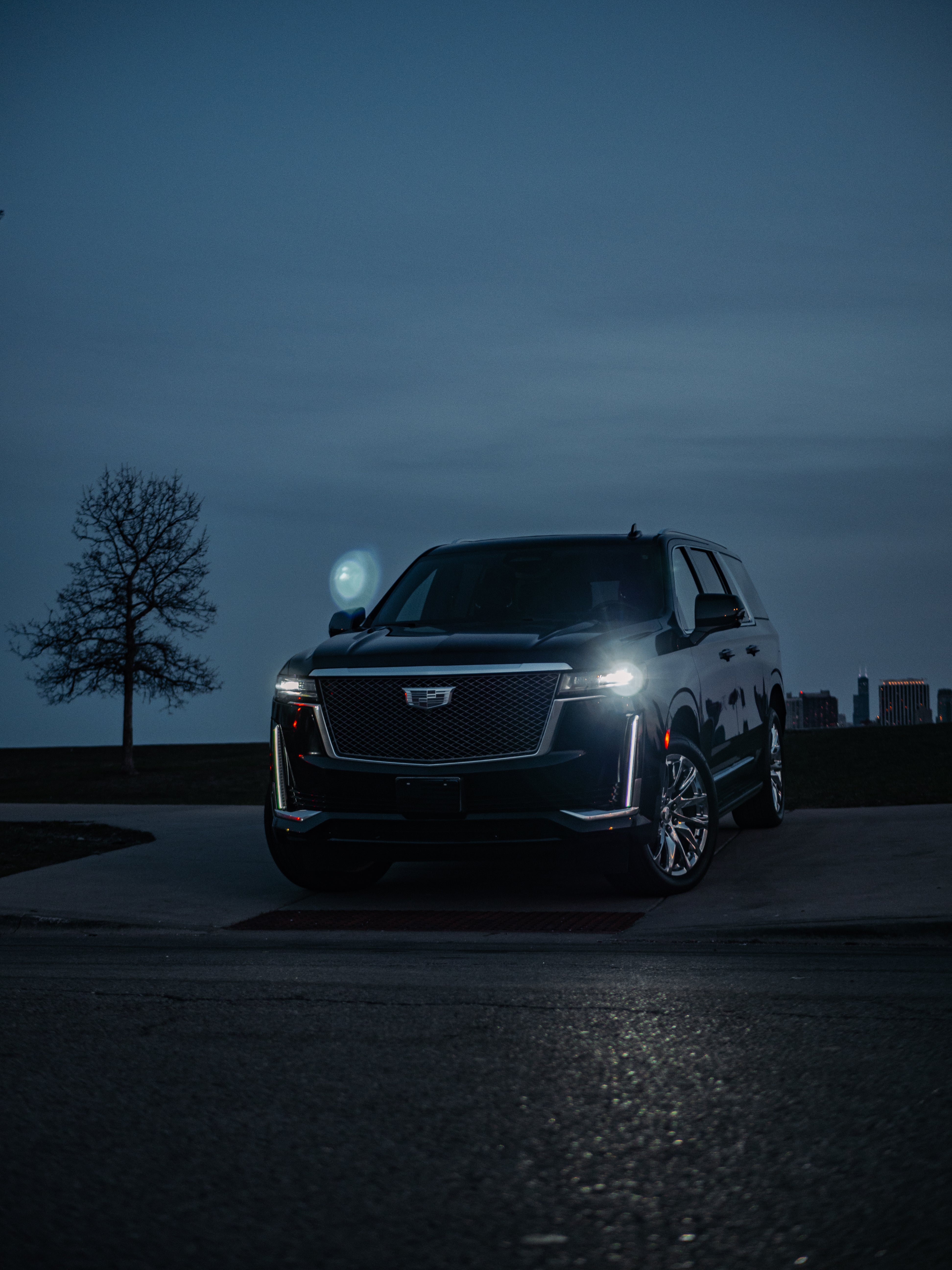 Cadillac Escalade front profile – luxury SUV rental Chicago