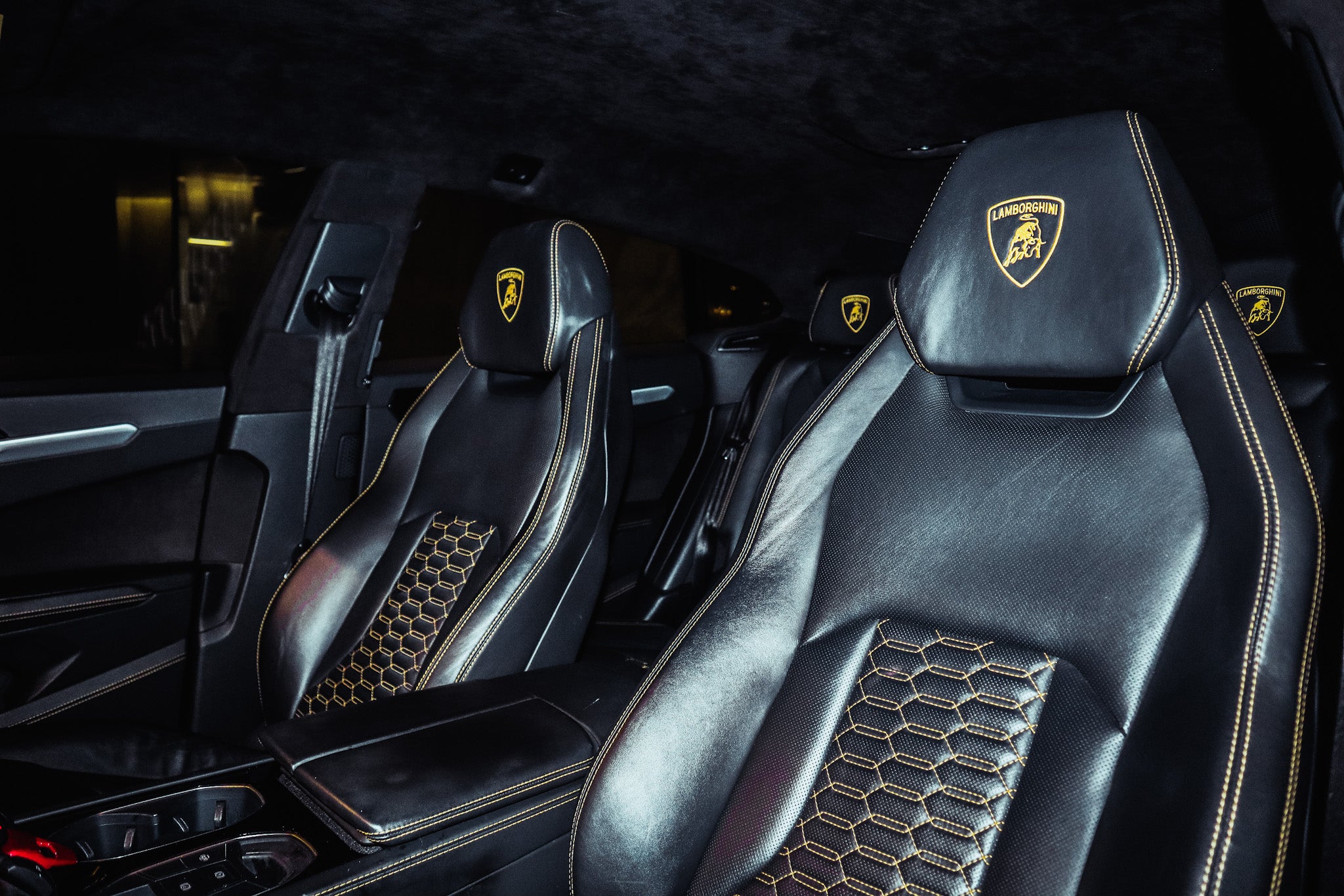 Black Lamborghini Urus interior – leather and Alcantara cabin