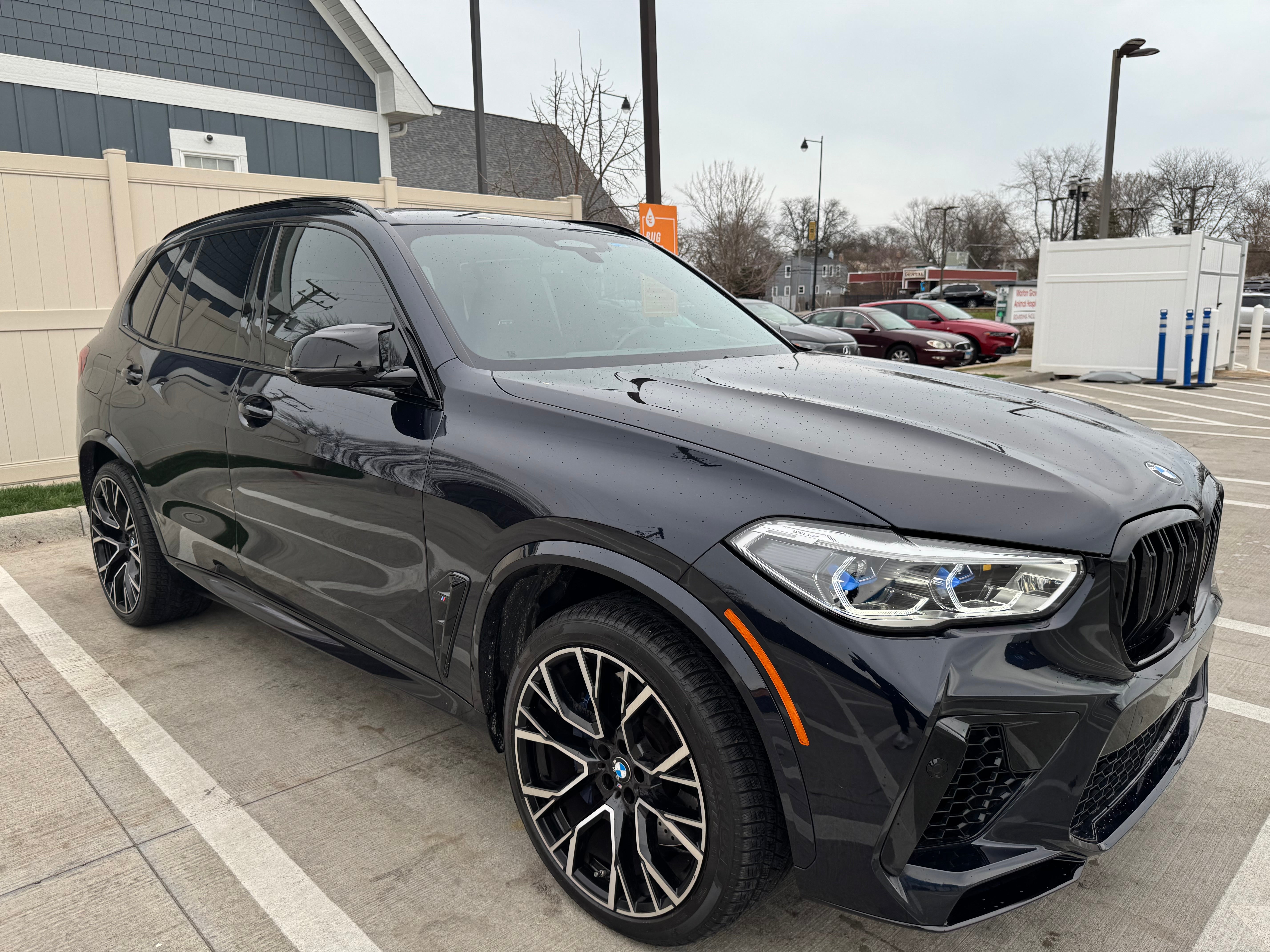 BMW X5 M Competition badges – twin-turbo V8 high-performance SUV